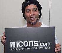Camiseta firmada por Ronaldinho Brasil Campeón del Mundo 2002